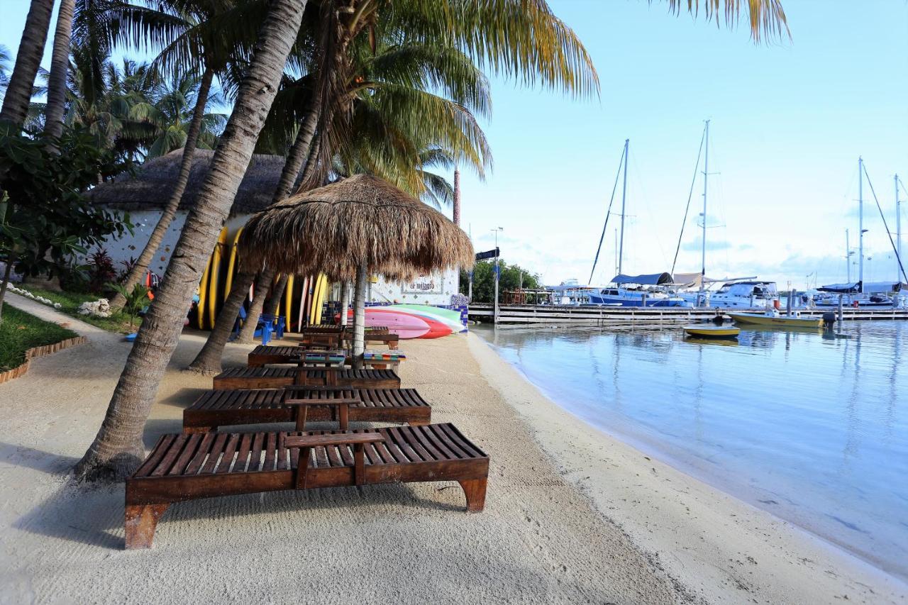 El Milagro Beach Hotel And Marina Isla Mujeres Bagian luar foto