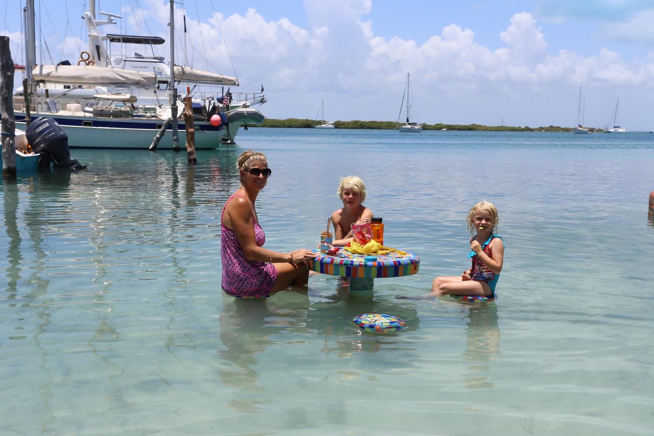 El Milagro Beach Hotel And Marina Isla Mujeres Bagian luar foto