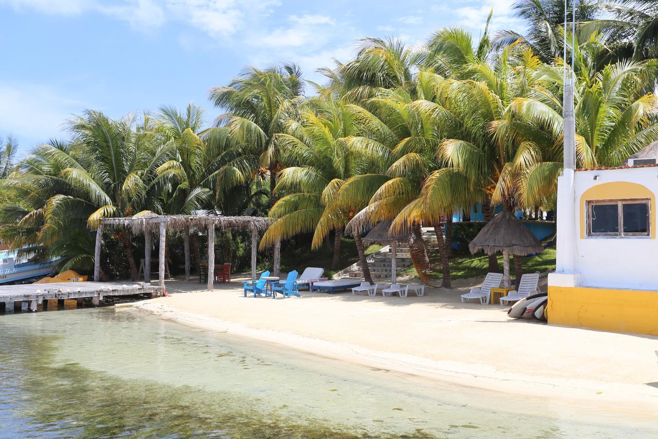El Milagro Beach Hotel And Marina Isla Mujeres Bagian luar foto