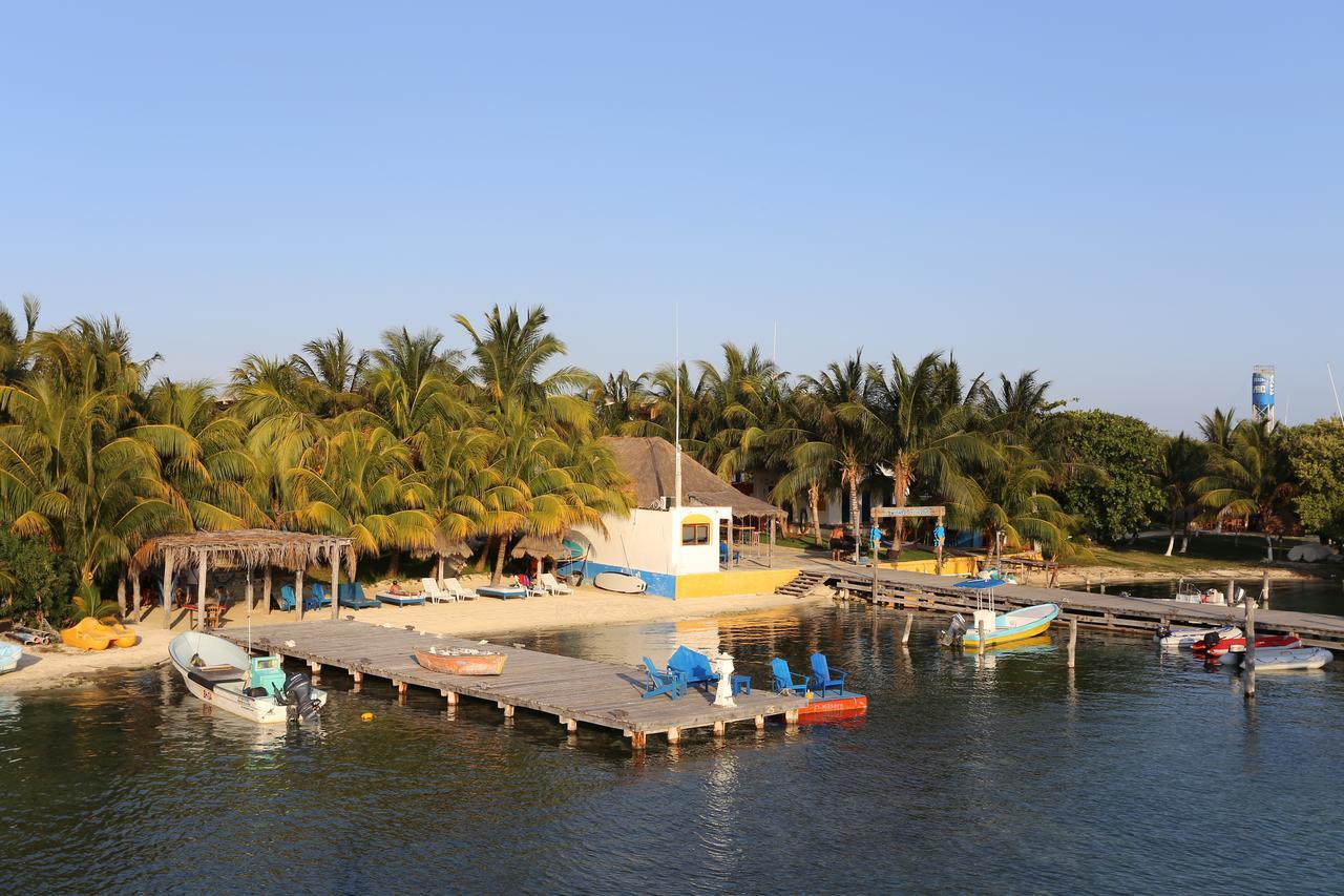 El Milagro Beach Hotel And Marina Isla Mujeres Bagian luar foto